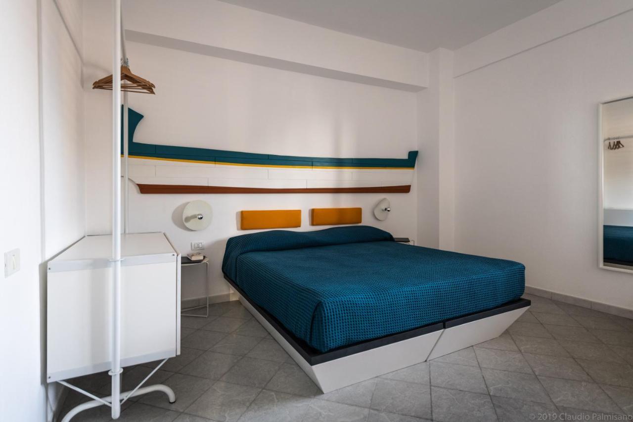 Hotel Pelaghea Linosa Exterior photo